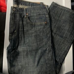 Men’s Levi’s 569 jeans
